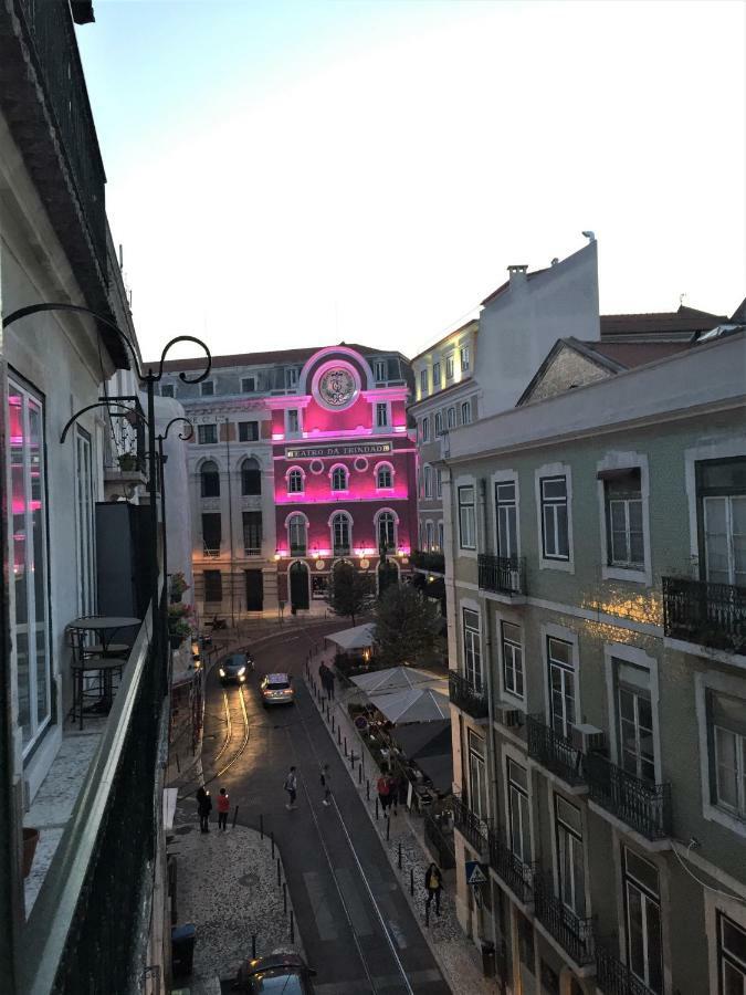 Charming Chiado 2Bedr W/Balcony And View Leilighet Lisboa Eksteriør bilde